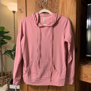 Mauve Pink shirt/hoodie. Size M